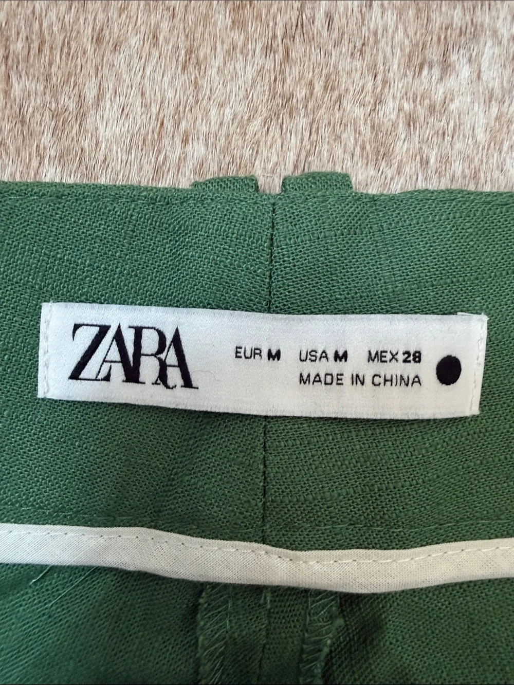 Zara Green Linen-Texture Trousers with White Trim